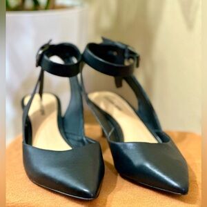 Black Gianni Bini heels